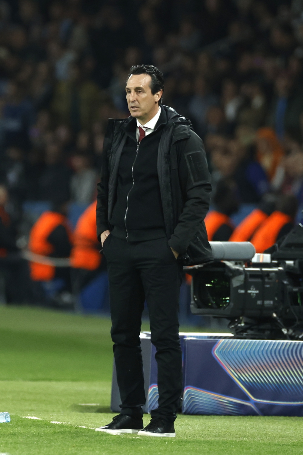 欧联赛程吃紧，阿斯顿维拉集结日伤情更新，压力陡增，更衣室氛围转暖 -乐鱼体育