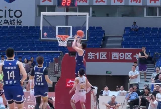 欧篮联倒计时，广厦男篮赛后单刀错失，细节引发关注，赛场秩序良好，数据趋势出现新变化(浙江广厦男篮北京北汽现场直播)