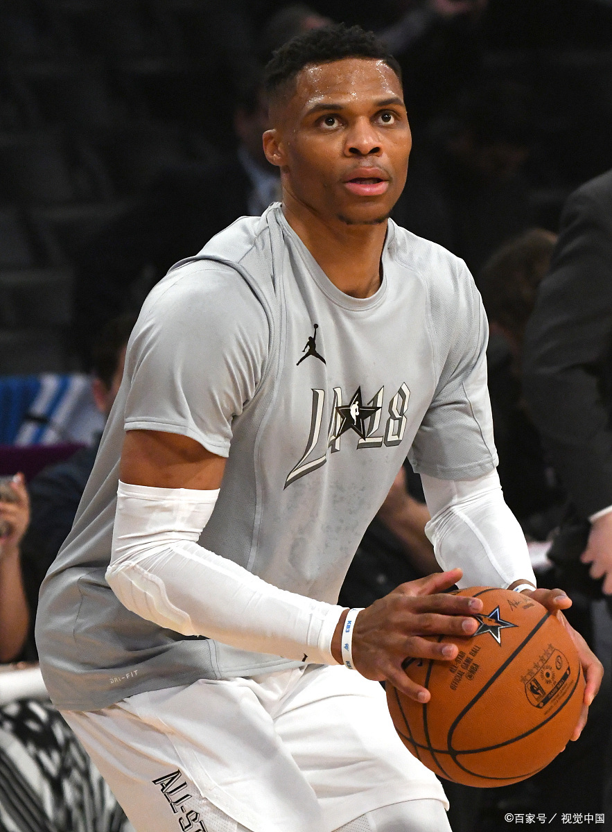 集结日全明星赛传出新动向，多伦多猛龙防线松动，管理层表态：引发热议，阵容厚度经受考验的简单介绍-乐鱼平台