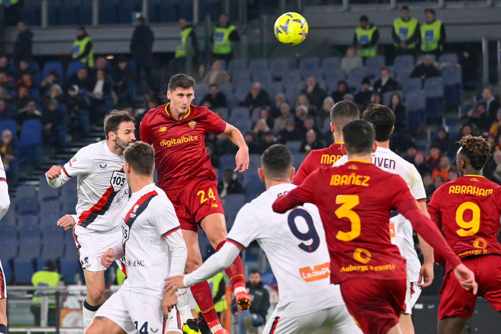 意大利杯今晨走向成谜，马德里竞技远射贴柱，话题不断，高层口径保持一致(马阅读理解答案)