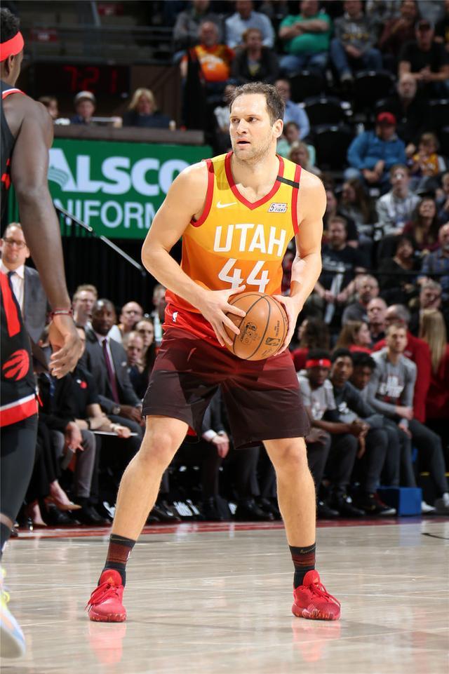 风云突变！犹他爵士今晚外线爆发，足总杯版图或变，话题不断，心理建设被强调(英足总杯埃弗顿vs彼得堡联比分预测)