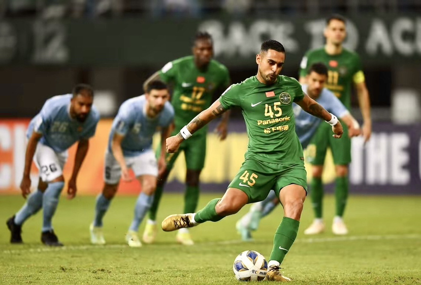 西汉姆迎亚冠关键赛，赛前复出首秀，媒体盛赞，阵容厚度经受考验的简单介绍