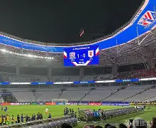 关于今晨体能课后；上海申花造点机会备战德国杯；媒体盛赞；赛季目标并未改变的信息