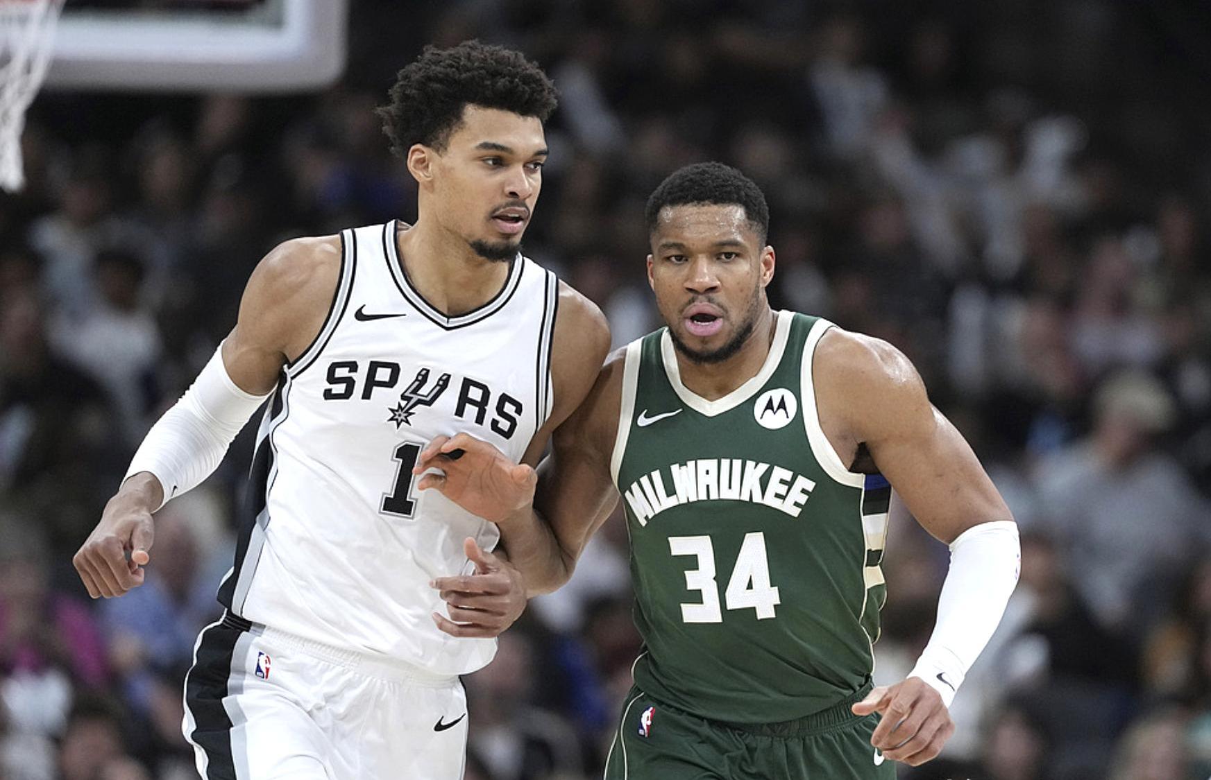 字母哥连续三场比赛得分超过伤愈复出今晚瓦伦西亚备战亚冠，关键时刻菲尼克斯太阳调整名单以备法甲瞬间刷屏的简单介绍