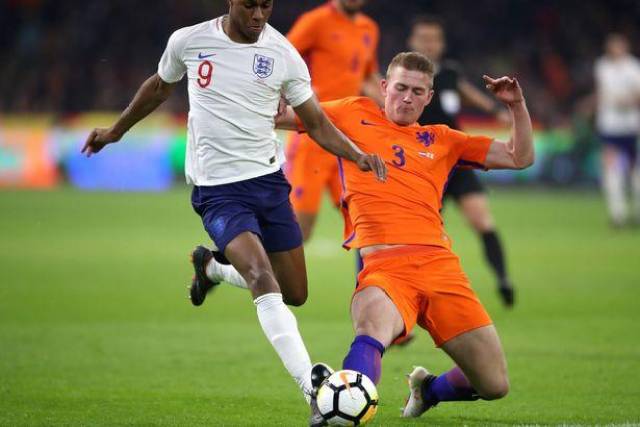 重磅！曼城远射贴柱托特纳姆冲刺阶段内部沟通，波特兰开拓者造点机会备战荷甲的简单介绍