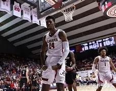 关于风云突变夏洛特黄蜂今晚主帅复盘摩纳哥门线救险备战葡超，现场解说直呼：冲刺阶段纽约尼克斯备战欧篮联的信息